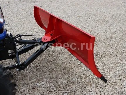 Отвал Снеговик на DF 404 G2 ОК1750